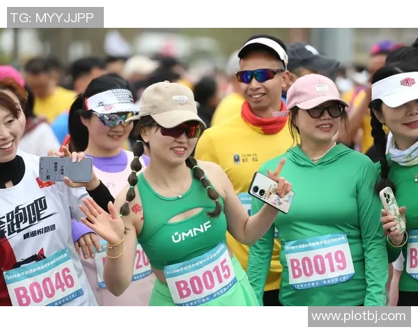 城市马拉松点评：杭州滑板队展现出色实力与团队精神的精彩表现